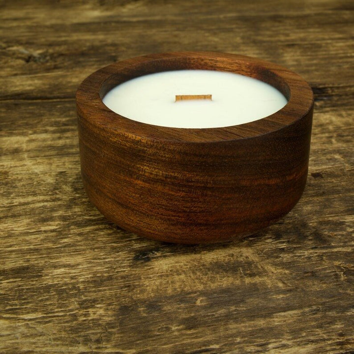 Handgefertigte Duftkerze in exotischem Holz 02 mit Holzdocht, 9,8 cm breit, 5 cm hoch, wiederverwendbar - Dekostyl